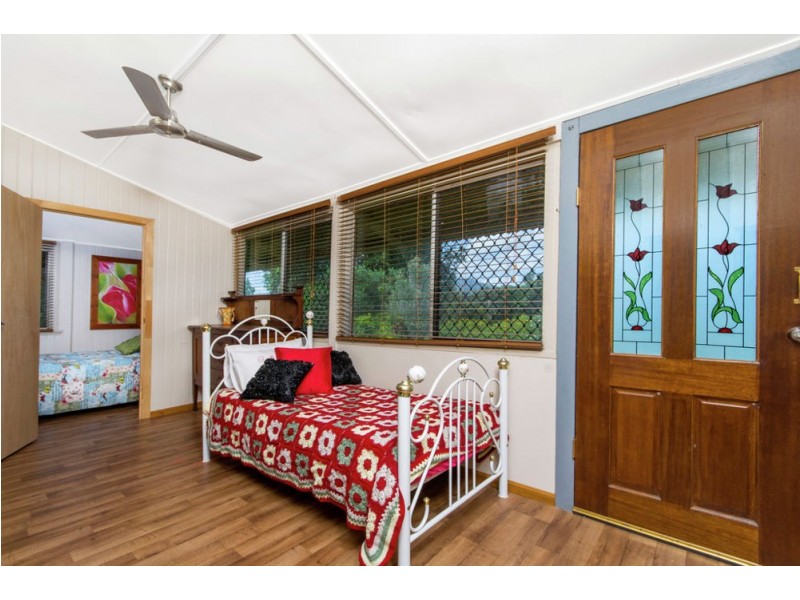 214 Crossland Rd, Gordonvale QLD 4865