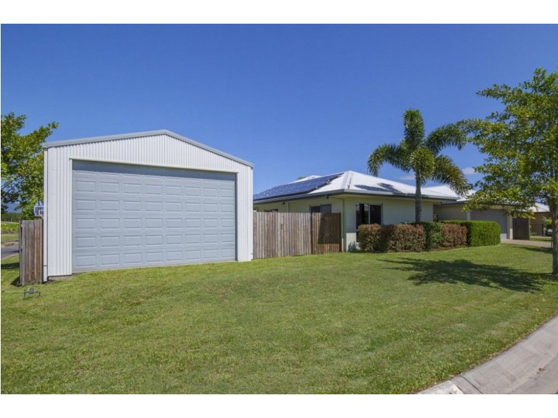 4 Hoffman Close, White Rock QLD 4868