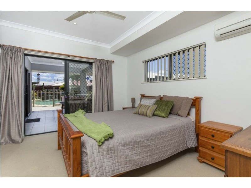 46 Phoenix Street, White Rock QLD 4868