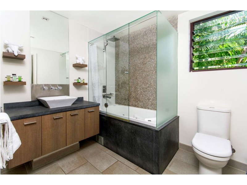 201/5 Triton Street, Palm Cove QLD 4879