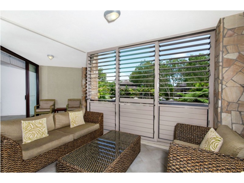 201/5 Triton Street, Palm Cove QLD 4879