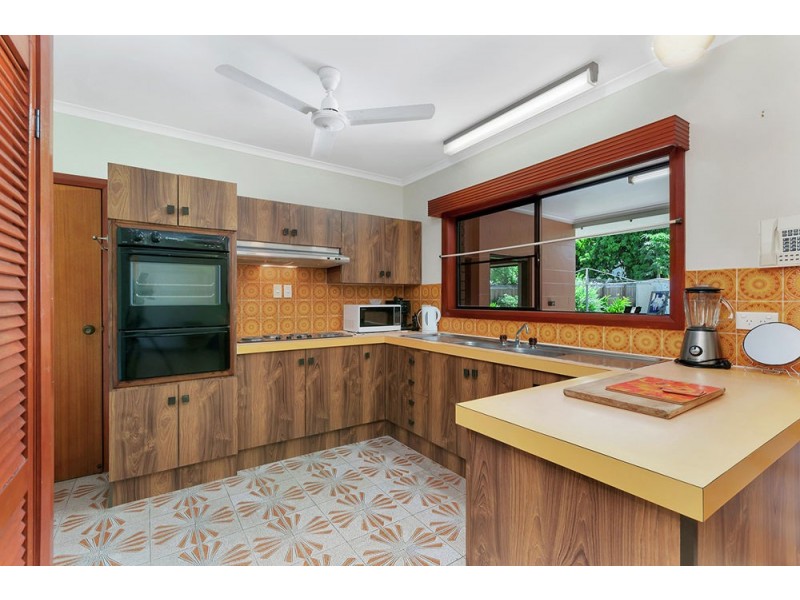 2 Woomala Street, Woree QLD 4868