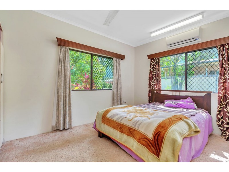 1 Watkins Close, Mooroobool, Cairns QLD 4870