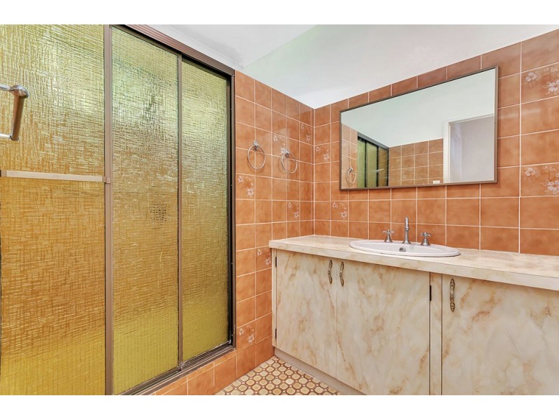 1 Watkins Close, Mooroobool, Cairns QLD 4870