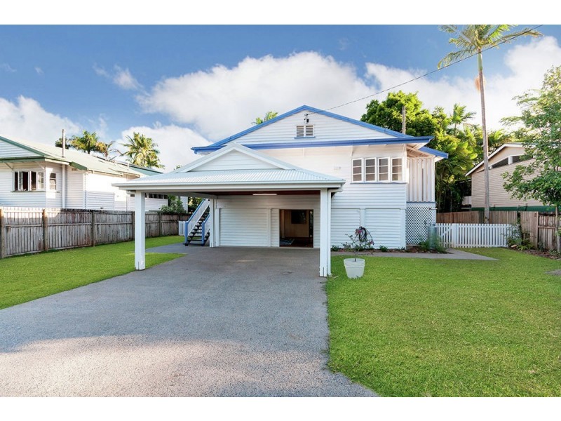 25 Hall Street, Edge Hill QLD 4870