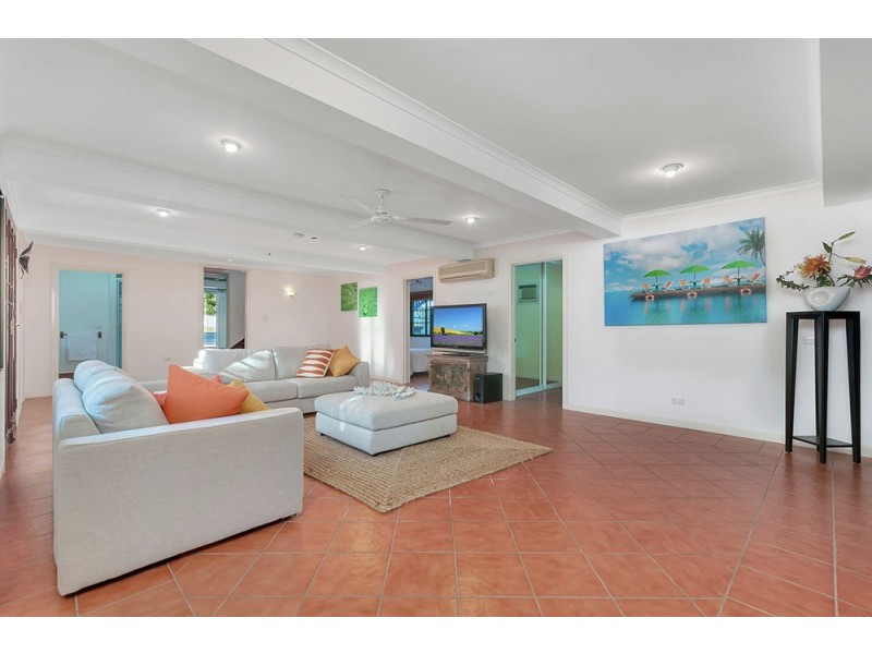 25 Hall Street, Edge Hill QLD 4870