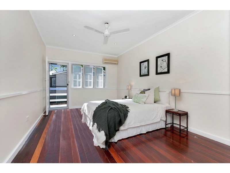 25 Hall Street, Edge Hill QLD 4870