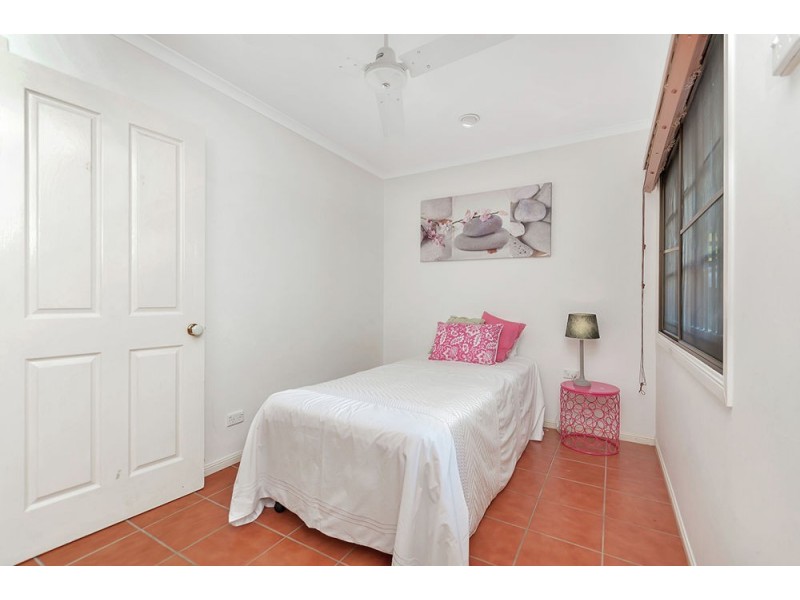 25 Hall Street, Edge Hill QLD 4870