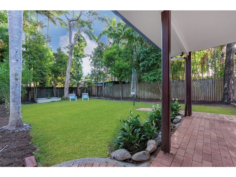 25 Hall Street, Edge Hill QLD 4870