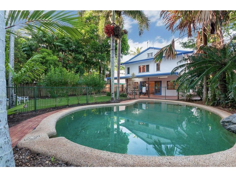 25 Hall Street, Edge Hill QLD 4870