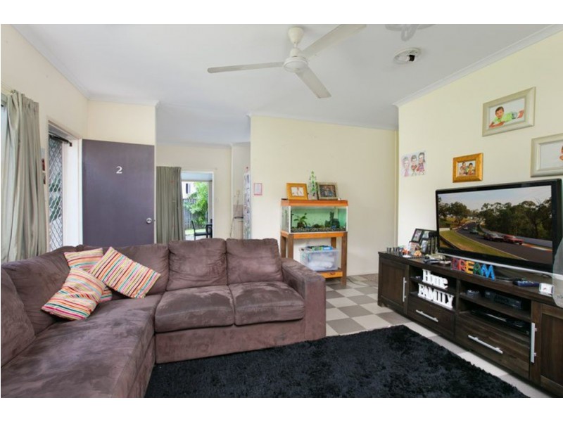7-9 Nesbit Street, Whitfield QLD 4870