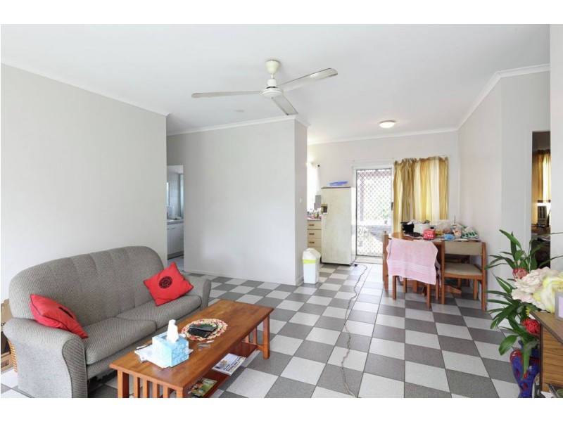 7-9 Nesbit Street, Whitfield QLD 4870