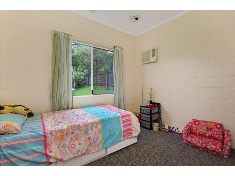7-9 Nesbit Street, Whitfield QLD 4870