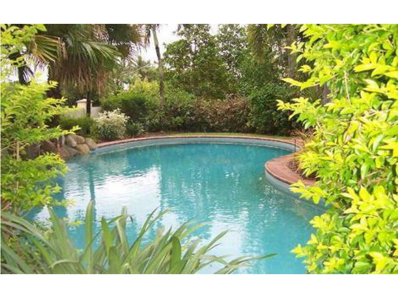 37/327 Lake Street, Cairns North QLD 4870