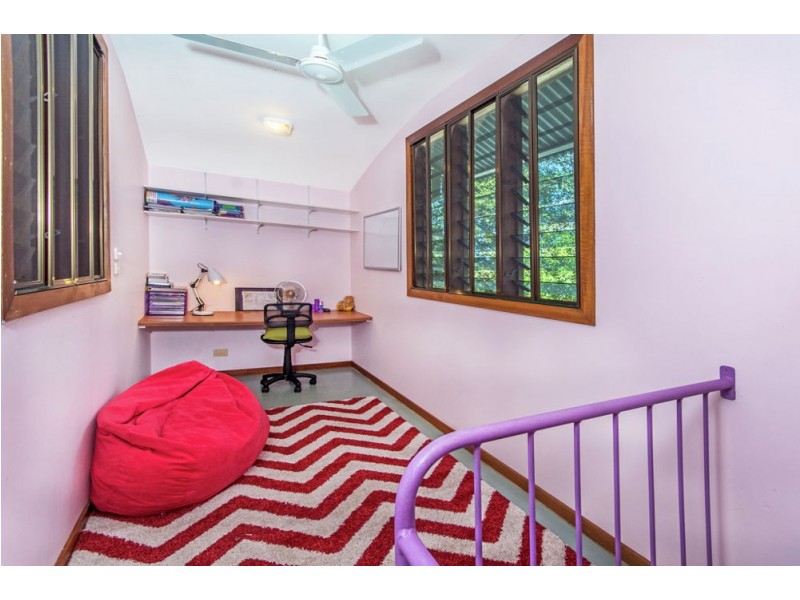 1 Cedrela Close, Kamerunga QLD 4870