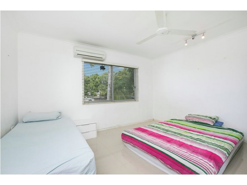 42 Jensen Street, Manoora QLD 4870