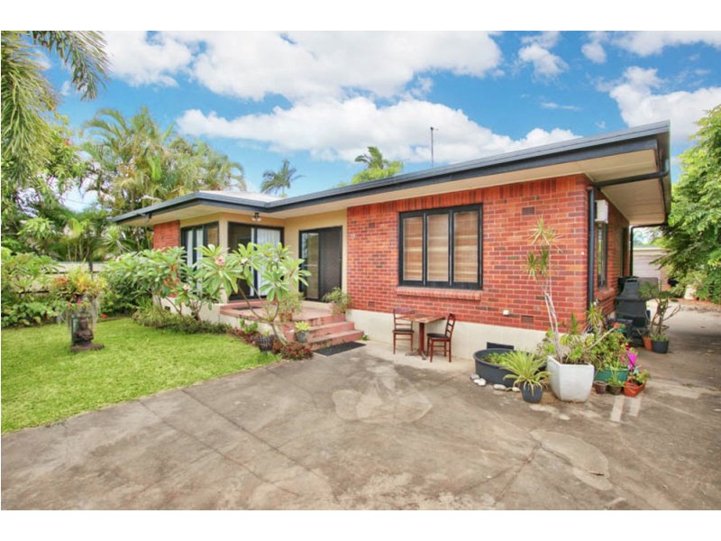 270 Aumuller Street, Westcourt QLD 4870