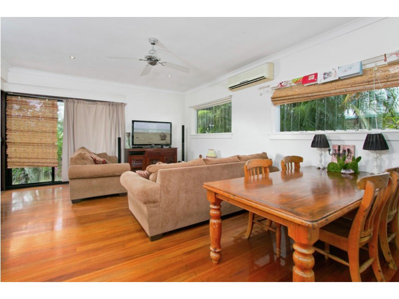 270 Aumuller Street, Westcourt QLD 4870