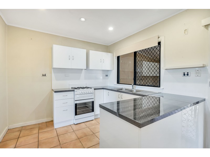 261 Aumuller Street, Westcourt QLD 4870