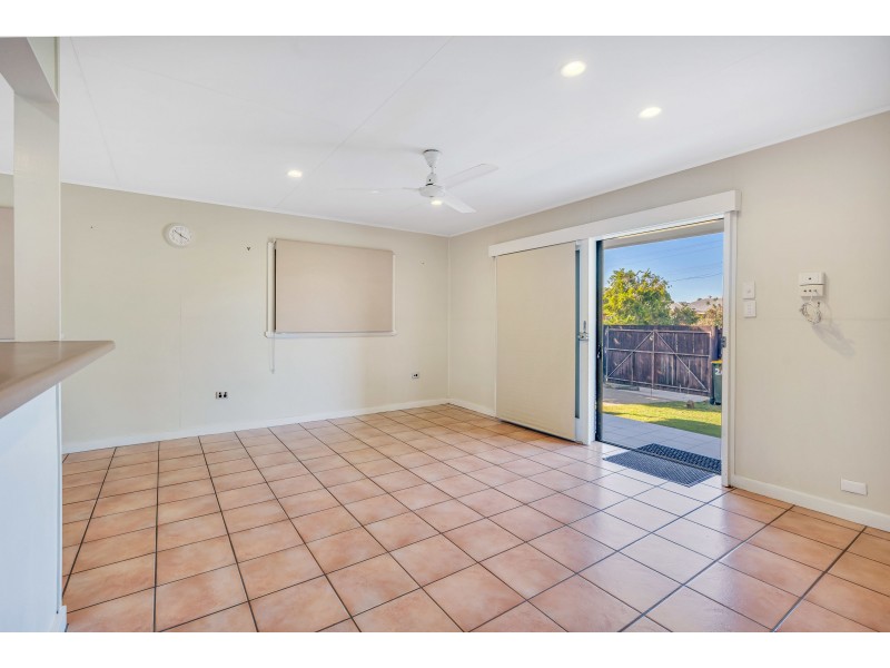 261 Aumuller Street, Westcourt QLD 4870