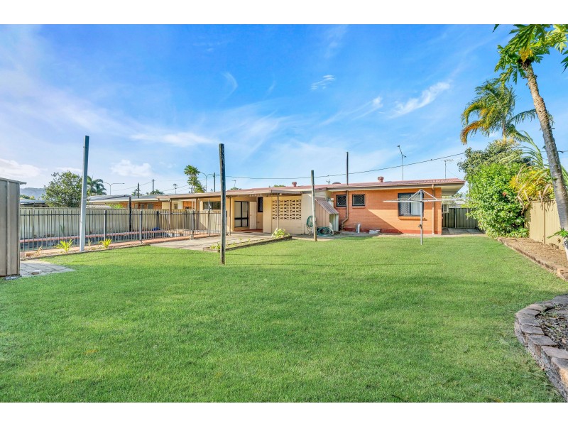 261 Aumuller Street, Westcourt QLD 4870