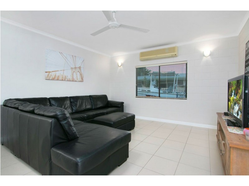 9 Milano Street, Woree QLD 4868