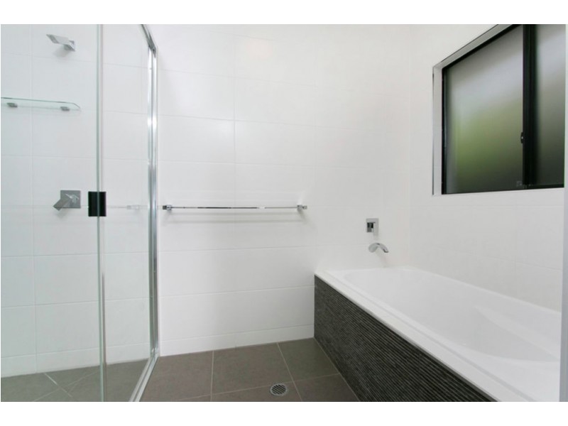 21 Anson Street, Bentley Park QLD 4869