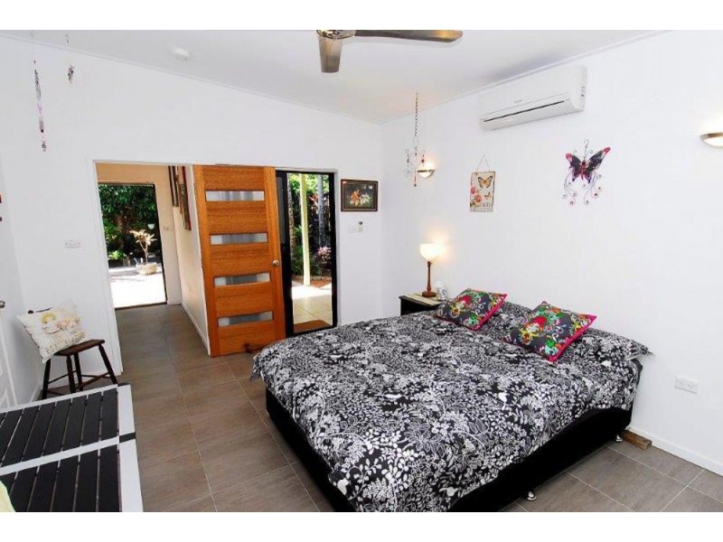 4 Madang Street, Trinity Beach QLD 4879