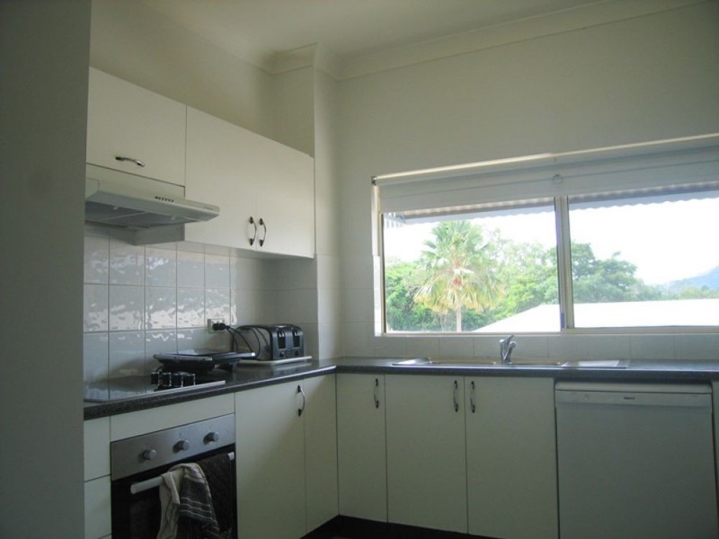 8/35 Greenslopes Street, Manunda QLD 4870