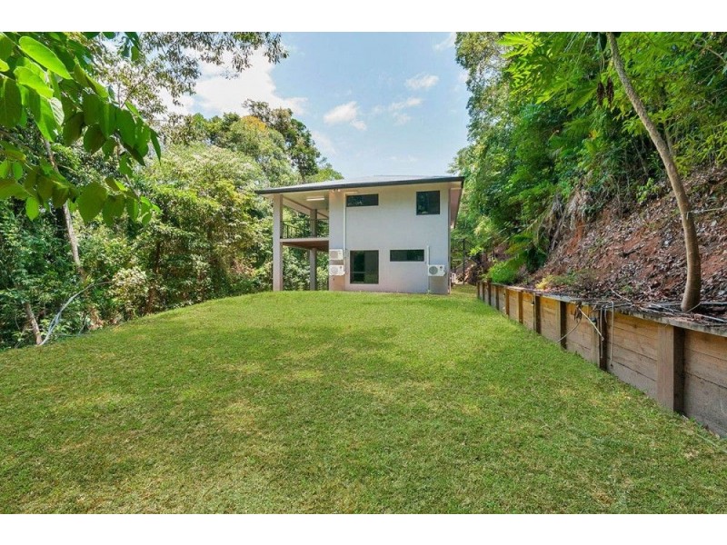 10 Leafy Close, Redlynch QLD 4870