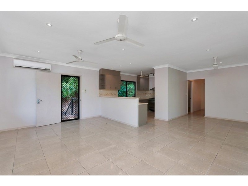 10 Leafy Close, Redlynch QLD 4870
