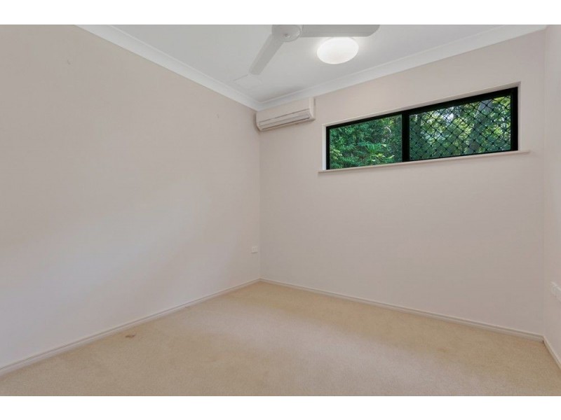 10 Leafy Close, Redlynch QLD 4870