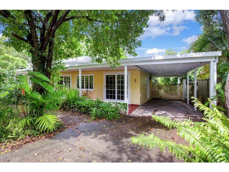 6 Avon Street, Stratford QLD 4870