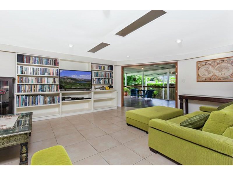 6 Avon Street, Stratford QLD 4870