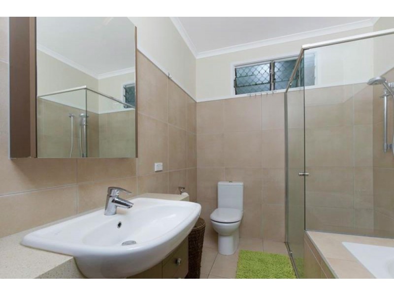 6 Avon Street, Stratford QLD 4870