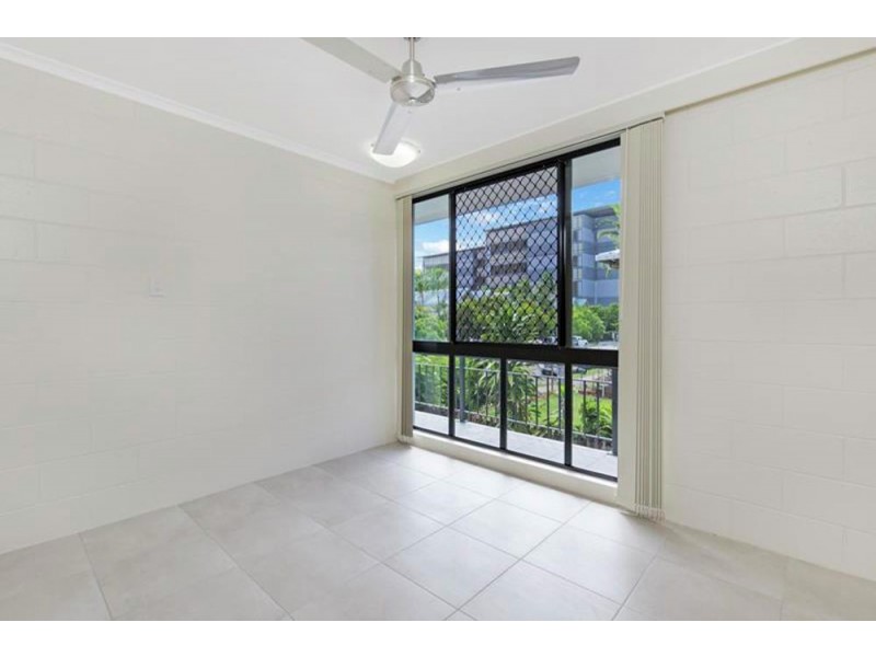5/15 Digger Street, Cairns North QLD 4870