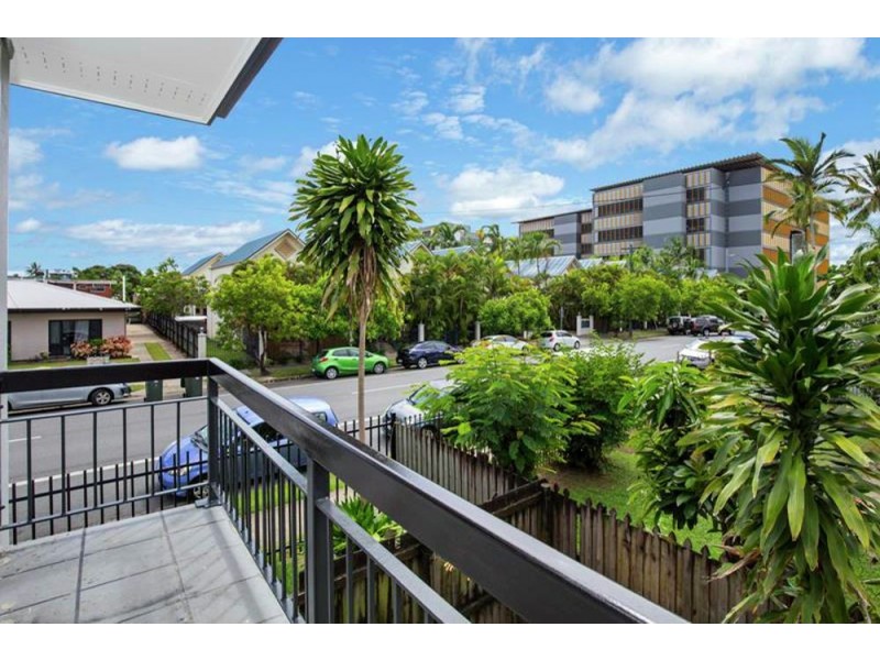 5/15 Digger Street, Cairns North QLD 4870