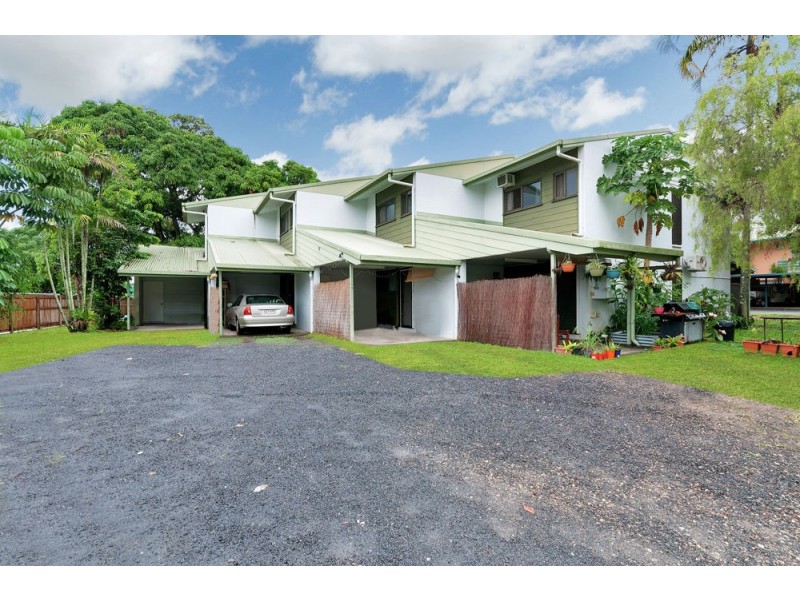 9 Rigg Street, Woree QLD 4868