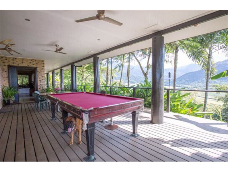 9 Gorge Street, Mossman Gorge QLD 4873