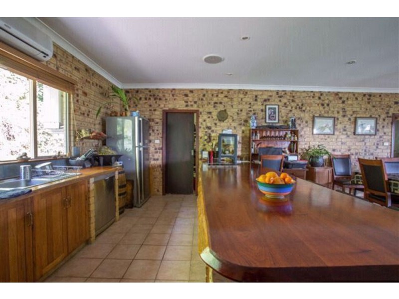 9 Gorge Street, Mossman Gorge QLD 4873