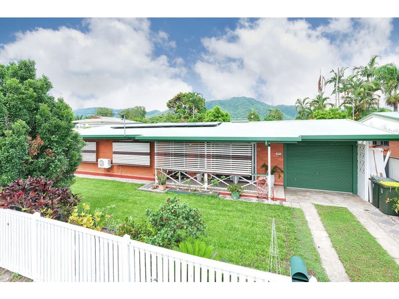 23 English Street, Manunda QLD 4870