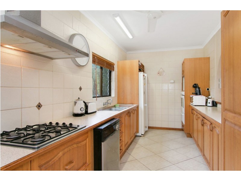 26 Scenic Street, Bayview Heights QLD 4868