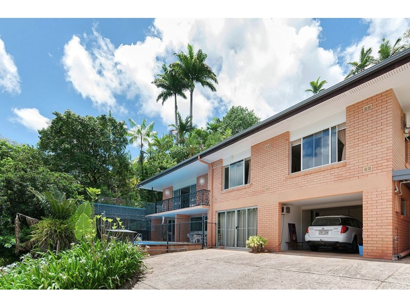 27 Atherton Street, Whitfield QLD 4870