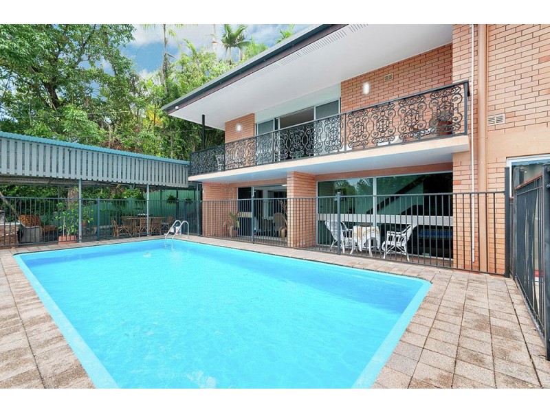 27 Atherton Street, Whitfield QLD 4870