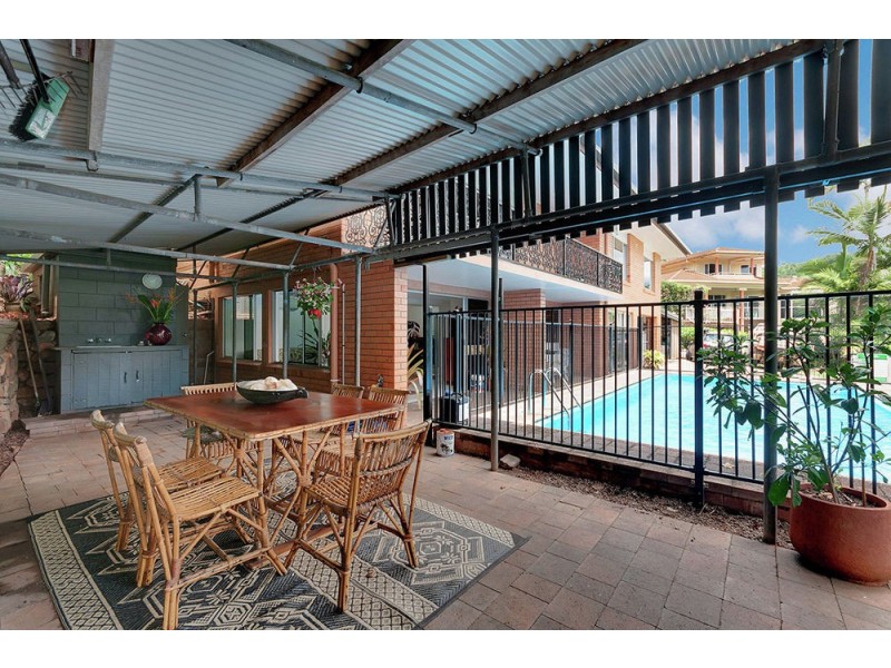 27 Atherton Street, Whitfield QLD 4870