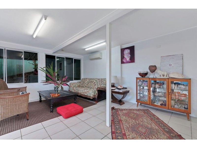 27 Atherton Street, Whitfield QLD 4870