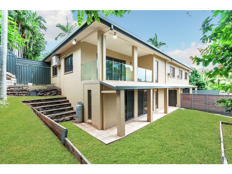1-3 Atherton Street, Whitfield QLD 4870