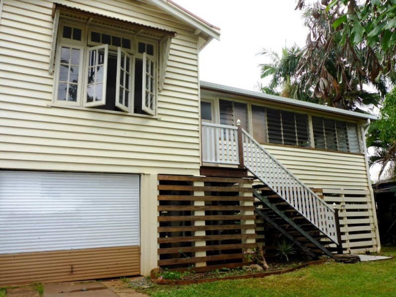 7 Margaret St, Redlynch QLD 4870