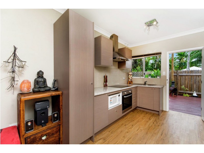 4/4 Golden Grove Drive, Bentley Park QLD 4869