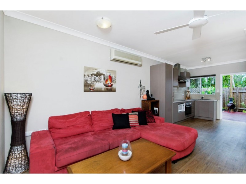 4/4 Golden Grove Drive, Bentley Park QLD 4869